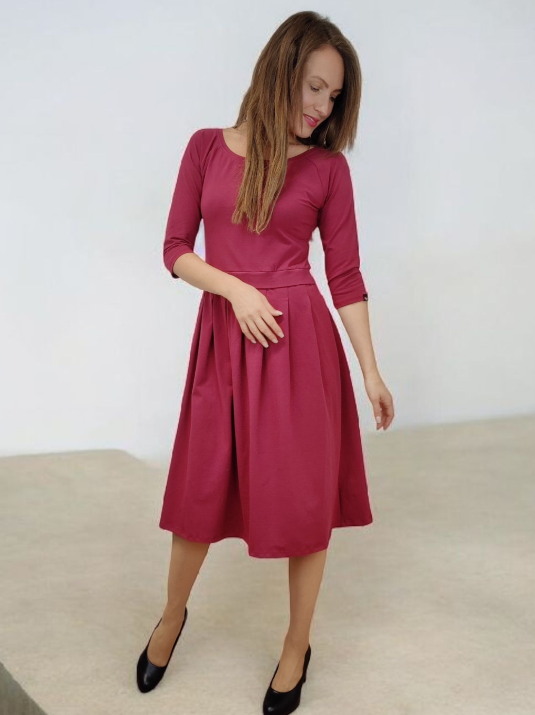 Elegantní zimní šaty vhodné do práce i na volný čas